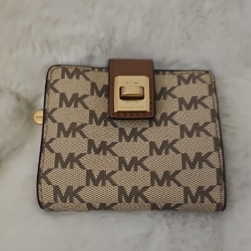 Michael Kors Signature MK Monogram Wallet in Brown/Beige